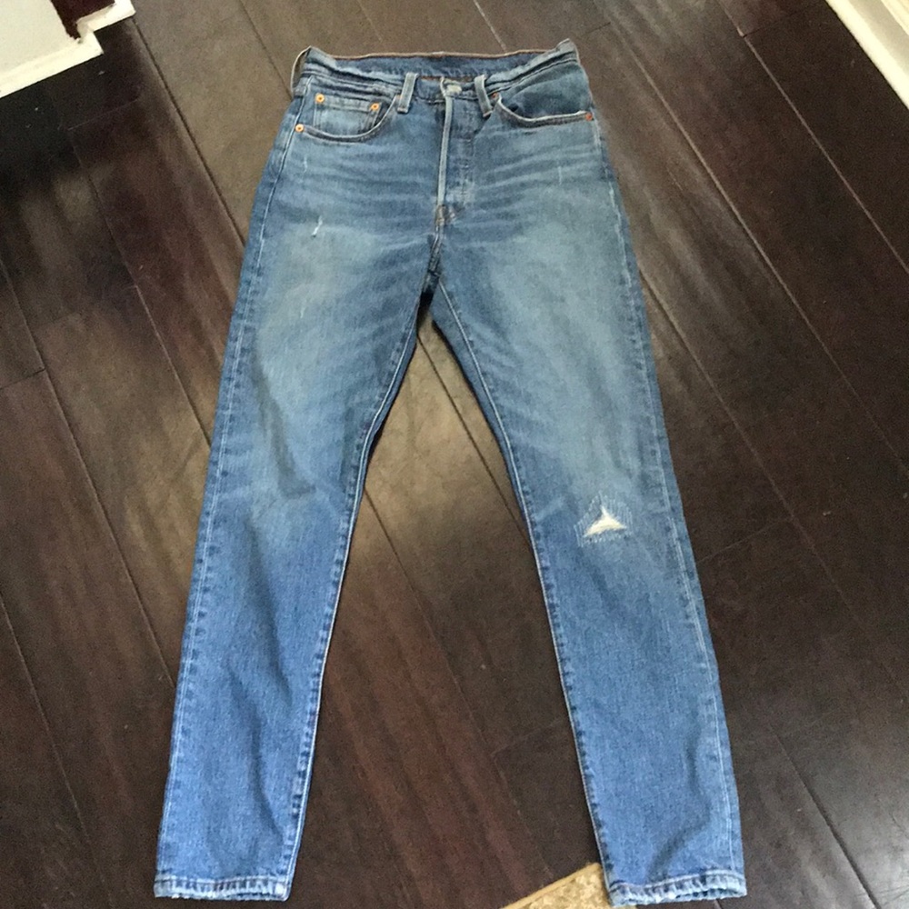 Only tried on high rise classic Levi’s!